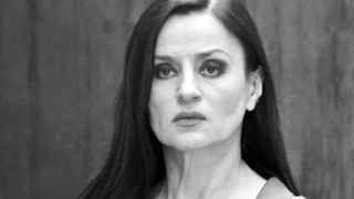 H Καρυοφύλλια Καραμπέτη ως «Μήδεια» με ένα ανεπανάληπτο all-star καστ - Ανοίγει σήμερα η προπώληση