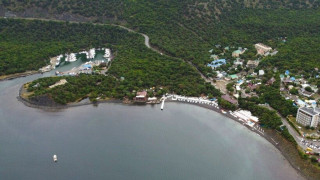 Μαύρη Θάλασσα: Απέπλευσε το τάνκερ που δέχθηκε επίθεση - Δηλώσεις στο CNN Greece