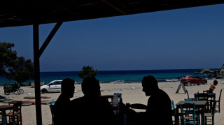 Παρατείνεται η προθεσμία υποβολής αιτήσεων για χρήση αιγιαλού - Ποιους αφορά