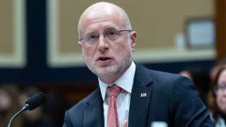 ΗΠΑ: H Επιτροπή Επικοινωνιών απειλεί με αφαίρεση αδειών για την κάλυψη του πολέμου στο Ιράν