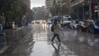 Προ των πυλών δύο διαδοχικές κακοκαιρίες: Πτώση θερμοκρασίας, έντονες βροχές και θυελλώδεις άνεμοι