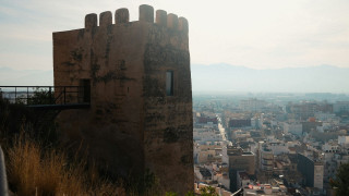 Βίντεο καταγράφει την αιφνίδια κατάρρευση πύργου σε μεσαιωνικό κάστρο της Ισπανίας