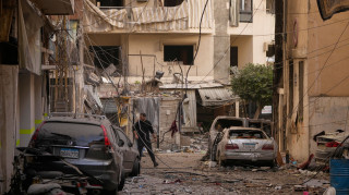 Το Ισραήλ «αποκεφαλίζει» το Ιράν: Νεκρός και ο υπουργός Πληροφοριών