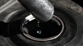 «Φωτιά» πήραν τα καύσιμα: Σε υψηλό 3ετίας το φυσικό αέριο - Ξεπέρασε και τα 110 δολάρια το πετρέλαιο