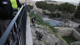 Η στιγμή που ιρανικός πύραυλος χτυπά την Παλιά Πόλη της Ιερουσαλήμ