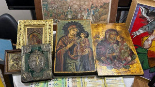 Απολογία Τσαγκαράκη: «Το Ευαγγέλιο μου το έδωσε συνεργάτης μου - Οι πίνακες ήταν παρατημένοι»