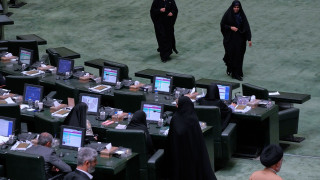 Πρόεδρος της Βουλής του Ιράν: Νόμιμοι στόχοι όσοι αγοράζουν αμερικανικά ομόλογα