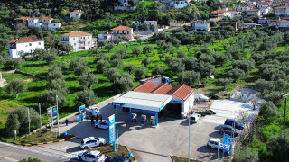 Γερανός ακούμπησε καλώδια ηλεκτροδότησης αφήνοντας νεκρούς δύο εργάτες στο Άστρος Κυνουρίας