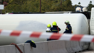 Βυτιοφόρο όχημα ανατράπηκε στην Εγνατία Οδό - Κλειστό το ρεύμα προς Θεσσαλονίκη