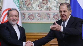 Τηλεφωνική επικοινωνία Λαβρόφ και Αραγτσί για με τον πόλεμο στη Μέση Ανατολή