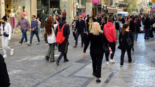 Ανοιχτά αύριο τα εμπορικά καταστήματα - Πόσο κοστίζει το πασχαλινό τραπέζι για μία 4μελή οικογένεια