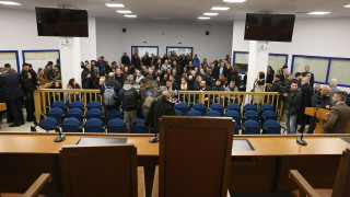 Δικηγόροι για δίκη Τεμπών: Αντιδεοντολογικές συμπεριφορές από συγκεκριμένη δικηγόρο