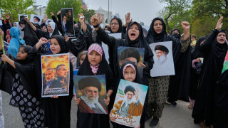 Ιρανός στρατηγός: «Μαμάδες, μπαμπάδες, το βράδυ στείλτε τα παιδιά σας στα στρατιωτικά οδοφράγματα»