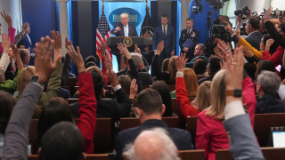 Ο Τραμπ παγώνει τις επιθέσεις και το Ιράν ανοίγει τα Στενά του Ορμούζ- Παρασκευή οι διαπραγματεύσεις