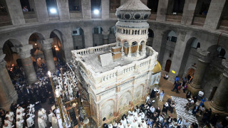 Ιεροσόλυμα: «Ανοιχτοί» από σήμερα για τους πιστούς ο Πανάγιος Τάφος και οι χώροι λατρείας