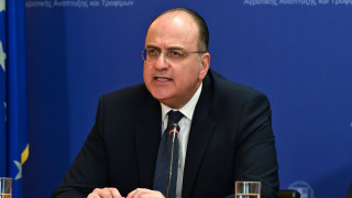 Μακάριος Λαζαρίδης: Νόμιμο το πτυχίο μου, δεν θα απολογηθώ στα αριστερά troll