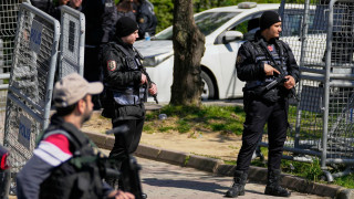 Τουρκία: Η στιγμή που ο ένοπλος άνοιξε πυρ σε σχολείο - Συγκλονιστικό βίντεο