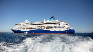 Μετά από 47 ημέρες «ομηρίας» το Celestyal Discovery προσεγγίζει για έξοδο τα Στενά του Ορμούζ