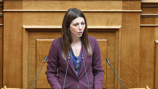 Ζαχαράκη: Η εκπαίδευση δεν πρέπει να ακολουθεί την εποχή, αλλά να τη διαμορφώνει