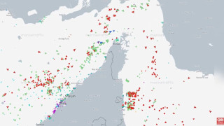 «Όπισθεν» ολοταχώς κάνουν τα δεξαμενόπλοια στα Στενά του Ορμούζ - Βίντεο