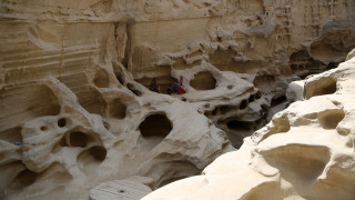 Κεσμ: Γιατί ο Ντόναλντ Τραμπ «εποφθαλμιά» το νησί - «φρούριο» του Ιράν