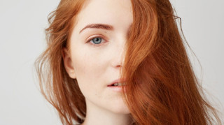 Περισσότεροι κοκκινομάλληδες, αυξημένες ανοσίες: Τι έδειξε μελέτη αρχαίου DNA για τη φυσική επιλογή