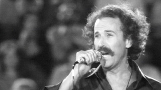 Έντονες αντιδράσεις από τον βανδαλισμό της προτομής του Νίκου Ξυλούρη