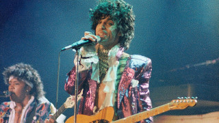 «With This Tear»: Νέο single του Prince κυκλοφορεί 10 χρόνια μετά τον θάνατό του