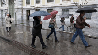 Κακοκαιρία εξπρές με βροχές στην Αττική και σε άλλες τέσσερις περιοχές: Άνοιξη και πάλι από αύριο