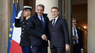 Στην Αθήνα ο Εμανουέλ Μακρόν: Οι συμφωνίες σε άμυνα και οικονομία, οι συναντήσεις και τα μηνύματα