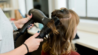 Γαλλία: Πώς ένα πιστολάκι μαλλιών έβγαλαν 17.000 ευρώ «πειράζοντας» μετεωρολογικά δεδομένα