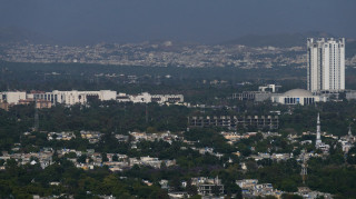 Ο Αραγτσί μεταβαίνει στο Πακιστάν - «Δεν θα συρθούμε σε πόλεμο» απαντούν οι Βρετανοί στις ΗΠΑ