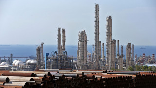 Live: «Οφθαλμόν αντί οφθαλμού» υπόσχεται το Ιράν αν οι ΗΠΑ χτυπήσουν πετρελαϊκές εγκαταστάσεις