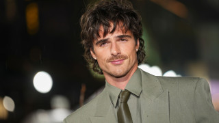 Ο Τζέικομπ Ελόρντι το νέο πρόσωπο του αρώματος «Bleu de Chanel»