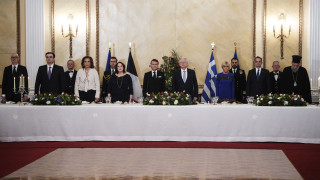 Ο «θερμός» Μακρόν, η επιβεβαίωση της συμμαχίας στα ελληνικά και τα μηνύματα για πιο ισχυρή Ευρώπη