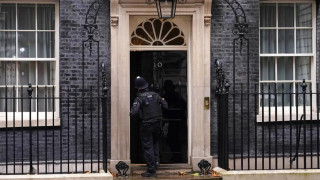 H Ντάουνινγκ Στριτ απαντά στον Τραμπ για τα Φώκλαντ: «Η κυριαρχία παραμένει σε εμάς»