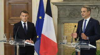 Live οι κοινές δηλώσεις Μητσοτάκη και Μακρόν μετά την υπογραφή στρατηγικής συνεργασίας
