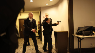 Τρόμος στο δείπνο ανταποκριτών Λευκού Οίκου: Ένοπλος άνοιξε πυρ ενώ ήταν στην αίθουσα ο Τραμπ