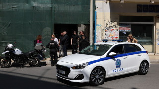 Πάτρα: Στην Αστυνομική Διεύθυνση Αχαΐας ο 89χρονος - Η στιγμή της σύλληψής του σε ξενοδοχείο