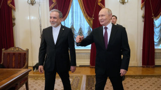 Ιράν: Ο Αραγτσί χαιρετίζει την «υποστήριξη» της Ρωσίας στη «διπλωματία»