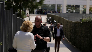 Τον «γύρο του κόσμου» έκαναν οι ένοπλες επιθέσεις του 89χρονου σε ΕΦΚΑ και Λουκάρεως