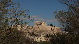Πώς η υπερφορολόγηση και ο πληθωρισμός χρηματοδότησαν τη δημοσιονομική προσαρμογή