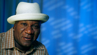 Ο Βινγκ Ρέιμς κατέρρευσε σε εστιατόριο του Λος Άντζελες – Μεταφέρθηκε στο νοσοκομείο