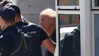 Προφυλακίστηκε ο 89χρονος που άνοιξε πυρ σε Εφετείο και ΕΦΚΑ