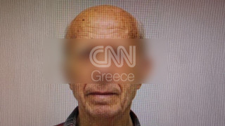 «Είναι απούσα, δεν δικαιούται να μιλάει»: «Πυρά» του δικηγόρου του 89χρονου στην κόρη του δράστη