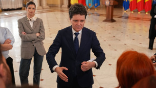 Συνεχίζεται η πολιτική κρίση στη Ρουμανία - Συνομιλίες κομμάτων μετά τη νέα κυβερνητική κατάρρευση