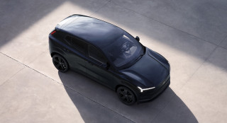 Το χαρισματικό Volvo EX30 κάνει την ηλεκτροκίνηση πιο εύκολη από ποτέ