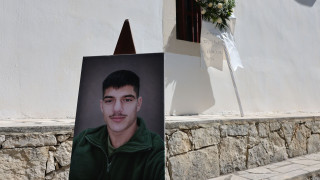 Κρήτη: Σε κελί προστασίας στον Κορυδαλλό ο 54χρονος - Βίντεο με τη μεταγωγή του ζευγαριού