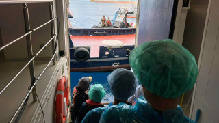Χανταϊός: Υγειονομικοί ελέγχουν το κρουζιερόπλοιο στην Τενερίφη πριν την εκκένωση - Πώς θα γίνει