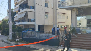 Ηλιούπολη: Σε κρίσιμη κατάσταση η 17χρονη που έπεσε από την ταράτσα - Το ιατρικό ανακοινωθέν